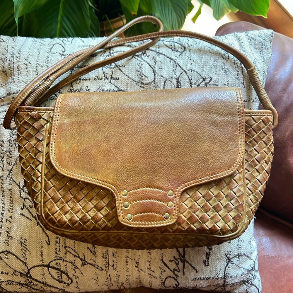 Anabaglish Sawyer woven  leather shoulder / crossbody bag